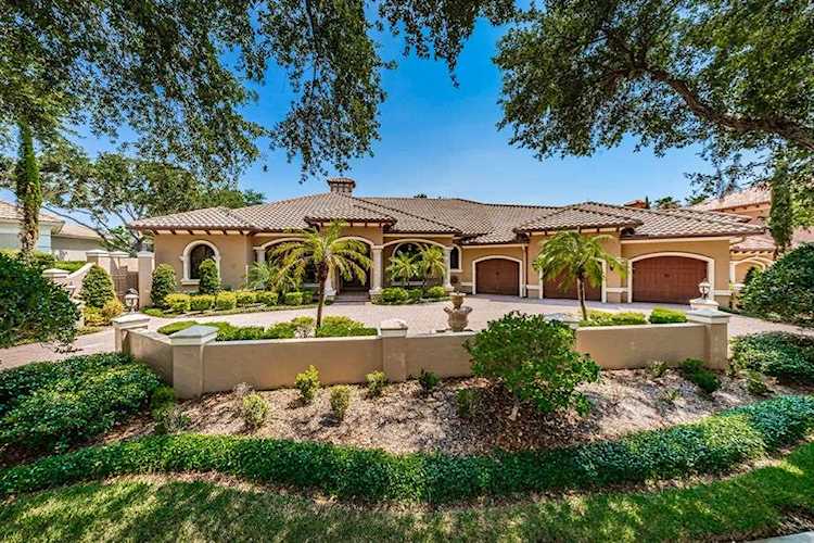 1220 Playmoor Dr Palm Harbor, FL 34683 | MLS U8125124 Photo 1