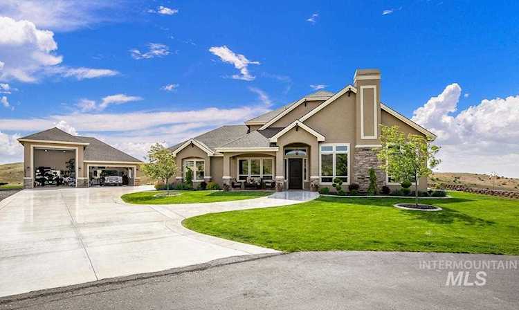 10501 N Blazing Star Lane Boise, ID 83714