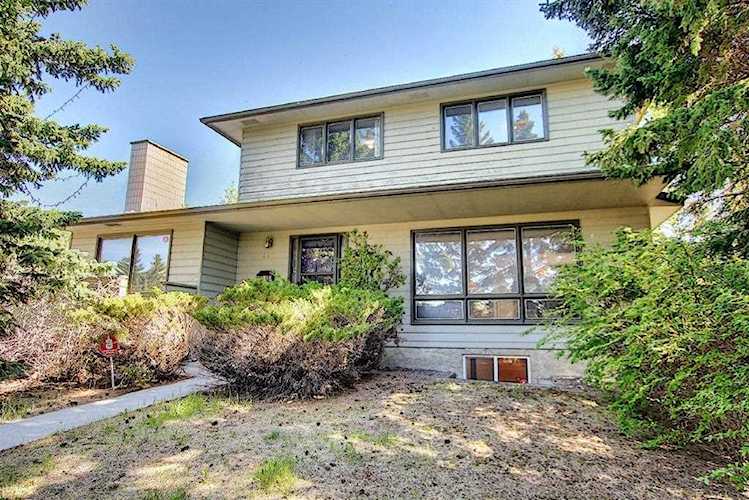 5512 Dalwood Way NW Calgary, AB T3A 1S7
