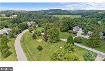 1 Great Barn Ln Greenville, DE 19807