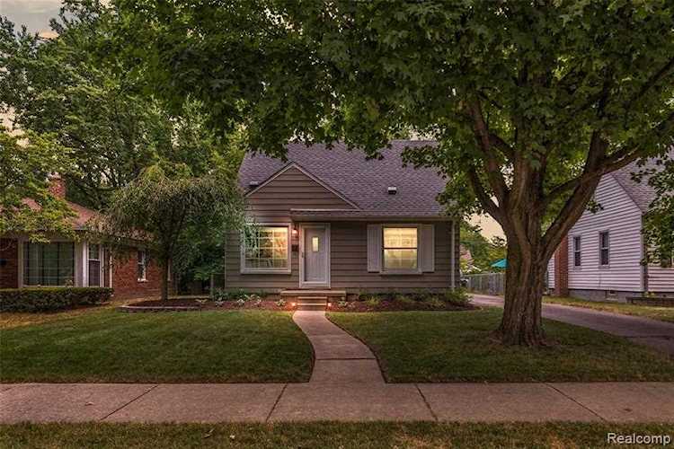 774 N Evergreen St Plymouth, MI 48170 | MLS 2210041536 Photo 1