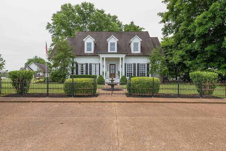 903 Beechcroft Rd Spring Hill, TN 37174