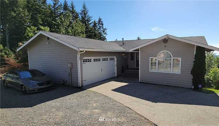 16408 39th St Ct E Lake Tapps, WA 98391