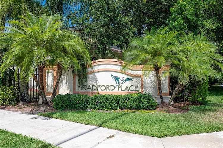 2607 SW Langrove Ln Vero Beach, FL 32962