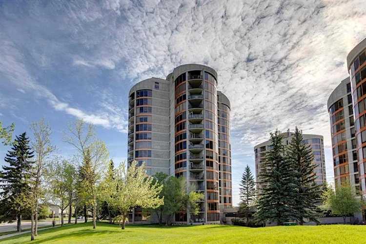 7030 Coach Hill Rd SW #362 Calgary, AB T3H 1E4