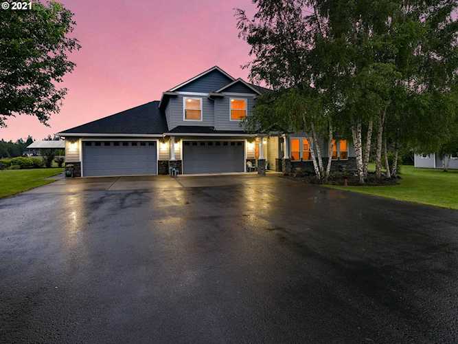 4507 NE Lockwood Creek Rd La Center, WA 98629