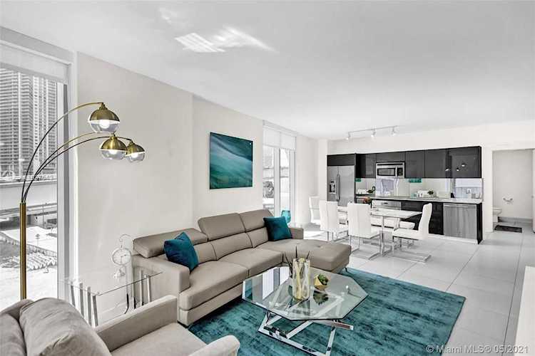 31 SE 6th St #701 Miami, FL 33131
