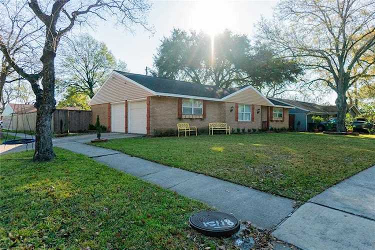8103 Bonhomme Rd Houston, TX 77074