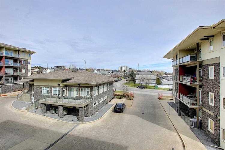 11 Millrise Dr SW #342 Calgary, AB T2Y 0K7