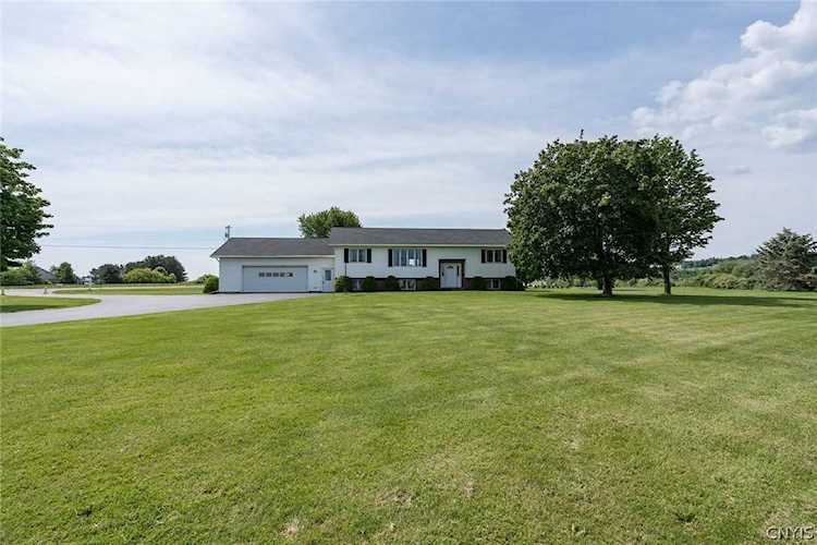 7195 Markowski Rd Lowville, NY 13367