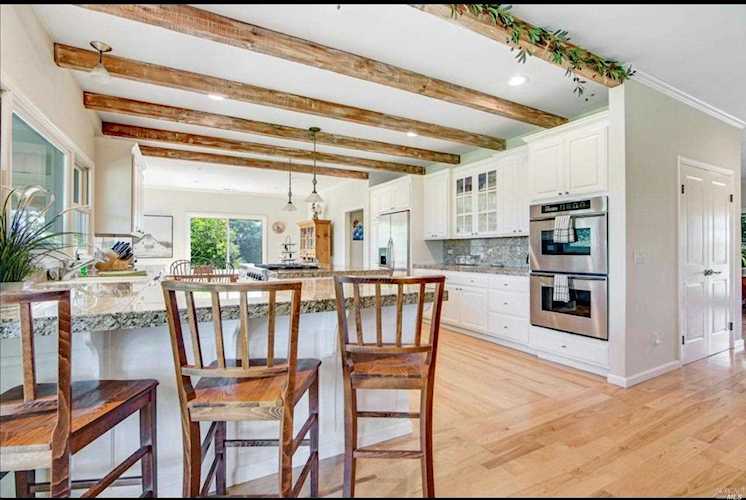 7705 Starr Road Windsor, CA 95492