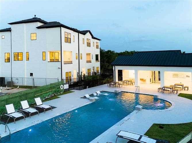 2812 Grand Fountains Dr Houston, TX 77054
