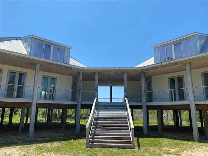 4150 Dingman Dr Sanibel, FL 33957