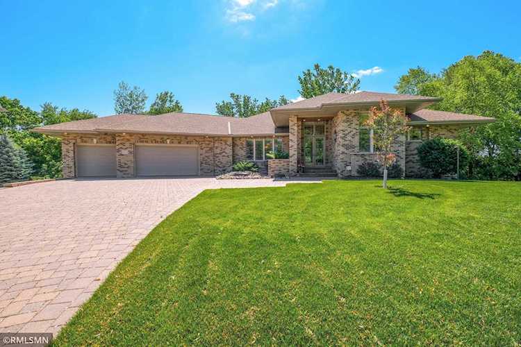 5950 Bradbury Court Inver Grove Heights, MN 55076