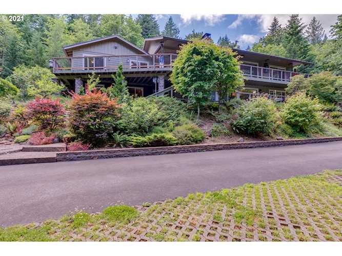 26759 S Highway 211 Estacada, OR 97023