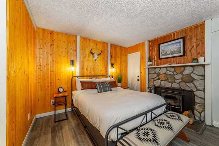 153 Lake Mary #11 Mammoth Lakes, CA 93546