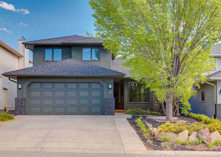 61 Riverside Circle SE Calgary, AB T2C 3Y9