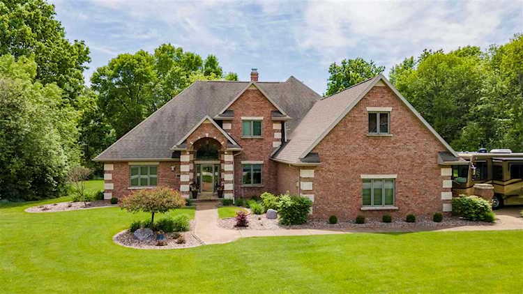W5919 Monarch Dr Appleton, WI 54914