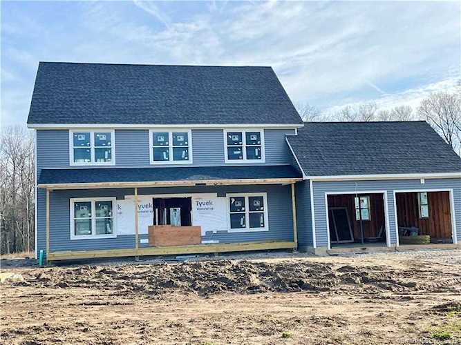 12 Ridgewood Club Road Prospect, CT 06712
