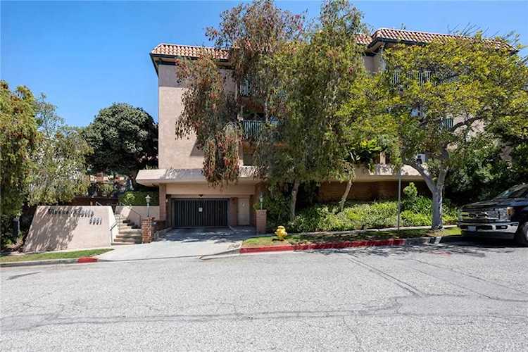 5651 Windsor Way #303 Culver City, CA 90230