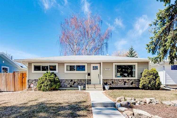 359 Ashley Crescent SE Calgary, AB T2H 1T6