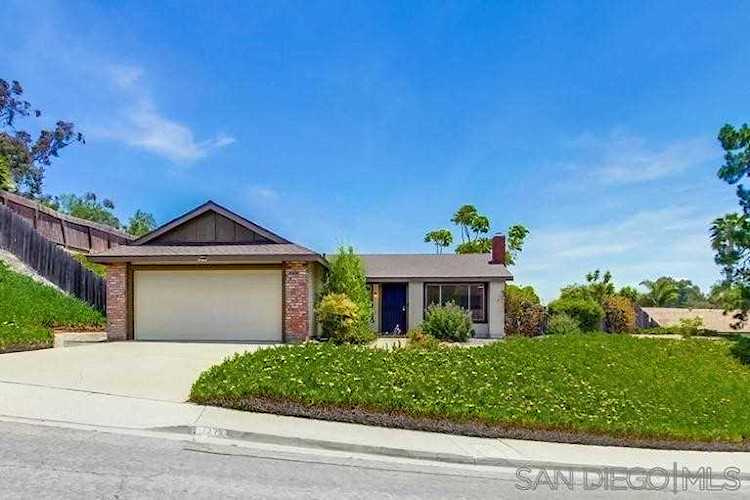 11239 Linares St San Diego, CA 92129