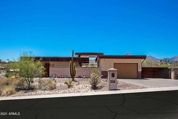 15230 N Bluejay Place Fountain Hills, AZ 85268