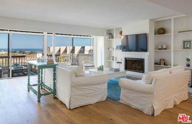 23906 De Ville Way #A Malibu, CA 90265