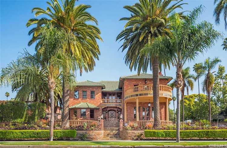 4235 E 2nd St Long Beach, CA 90803