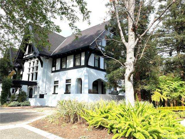 182 S Orange Grove Blvd Pasadena, CA 91105