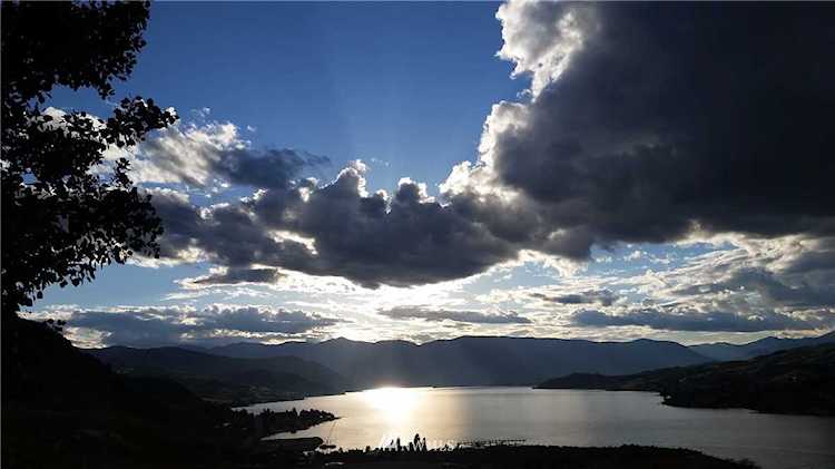 910 S Park St Chelan, WA 98816