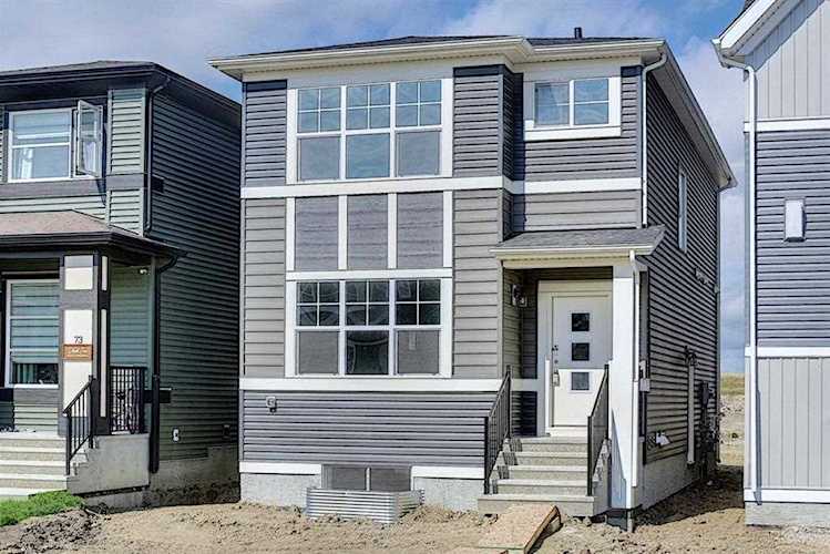 77 Corner Ridge Mews NE Calgary, AB T3N 1X4