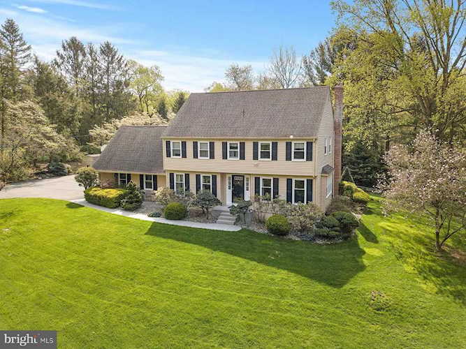 519 Dennis Rd Hockessin, DE 19707