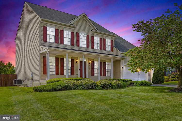 8758 Comfort Ct, Bristow, VA 20136 MLS #VAPW523258 - Linton Crest Photo 1