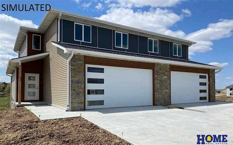 880 Titan Dr Hickman, NE 68372