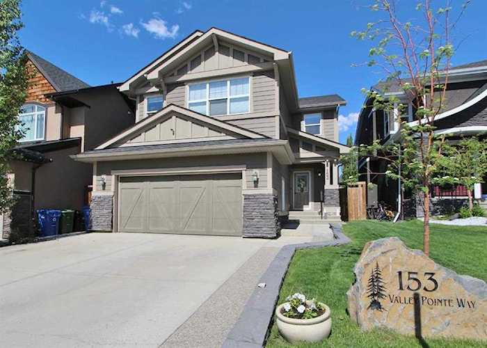 153 Valley Pointe Way NW Calgary, AB T3B 5W9