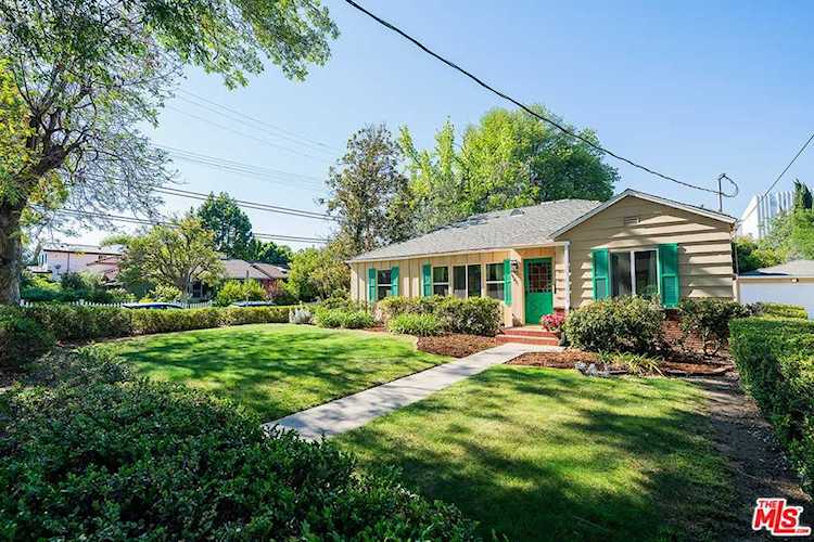 14839 Greenleaf St Sherman Oaks, CA 91403