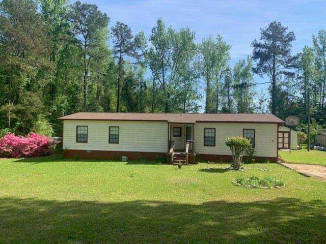 6 Red Oak Dr Phenix City, AL 36869