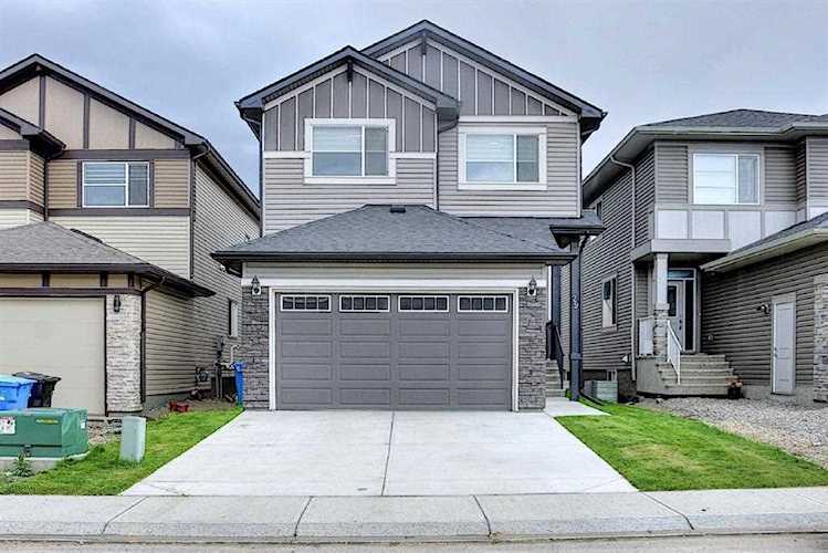 29 Savanna Villas NE Calgary, AB T3J 2E4
