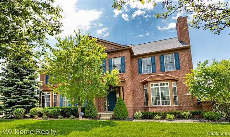 48231 Glenmount Rd Canton Twp, MI 48187