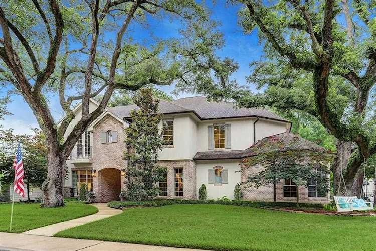 1602 Glourie Dr Houston, TX 77055