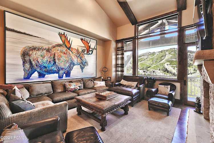 8902 Empire Club Dr Park City, UT 84060