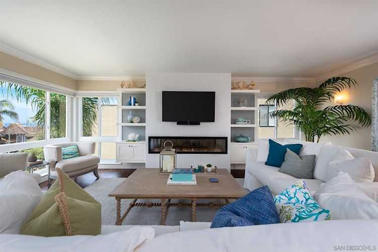 245 Coast #A2 La Jolla, CA 92037