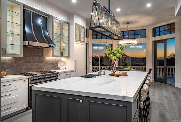 6823 Spyglass Lane Rancho Santa Fe, CA 92067