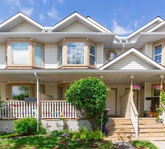 92 Martin Crossing Ct NE Calgary, AB T3J 3P3