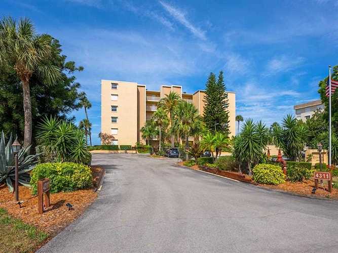 4311 Gulf of Mexico Dr #203 Longboat Key, FL 34228