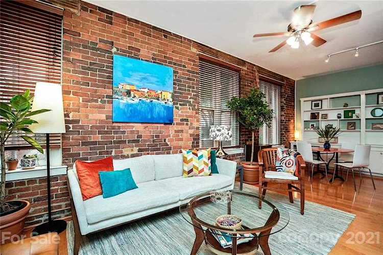 229 N Poplar St Charlotte, NC 28202