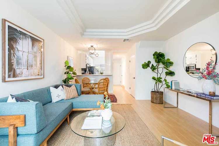 2500 Abbot Kinney Blvd #20 Venice, CA 90291