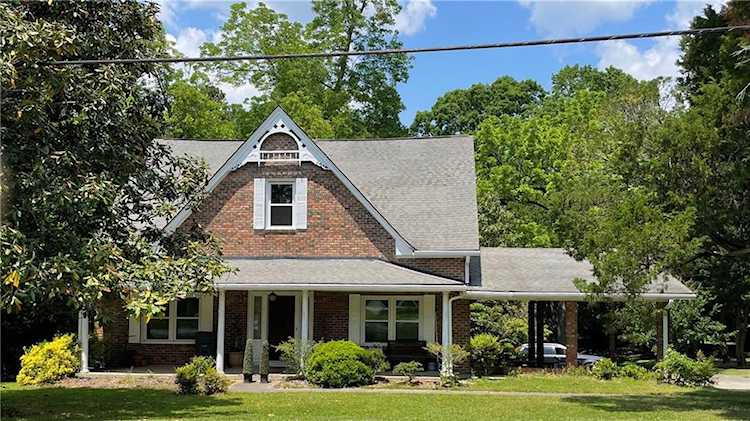 296 Sunset Dr Norcross, GA 30071