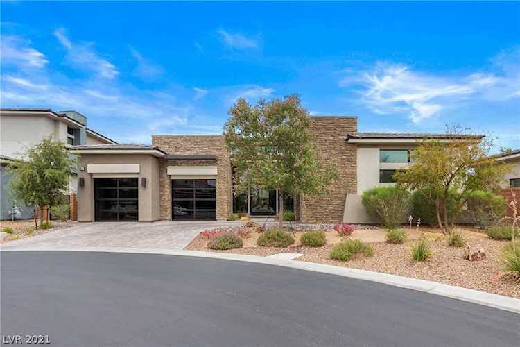 93 Glade Hollow Dr Las Vegas, NV 89135